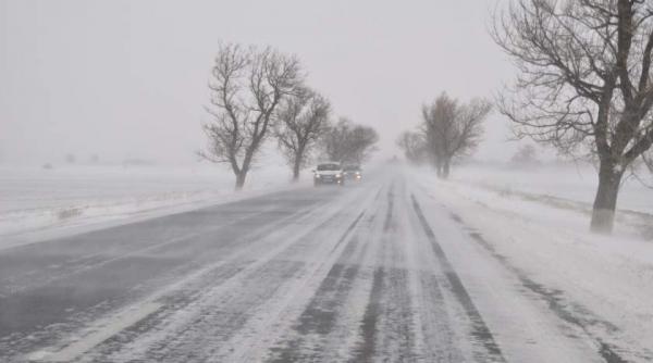 situatia traficului rutier 2 martie mai multe drumuri in continuare inchise