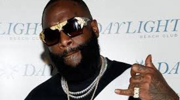 rapperul rick ross spitalizat dupa ce a fost gasit in stare de inconstienta