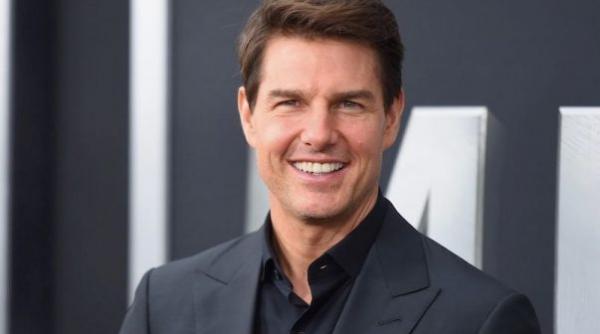 tom cruise a castigat zmeura de aur criticii il considera cel mai prost actor al anului