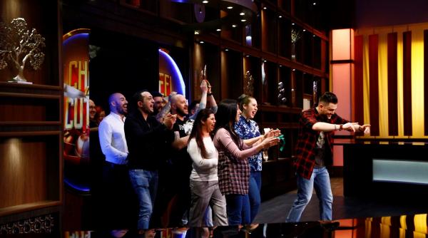 chef bontea a fost surprins de fostii concurenti de ziua sa de nastere