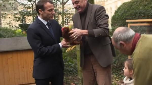 video gaina agathe a facut primul ou prezidential la palatul elysee