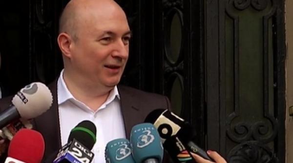 codrin stefanescu despre acceptarea candidaturilor o chestiune normala imi vine sa mi rup hainele si sa plang