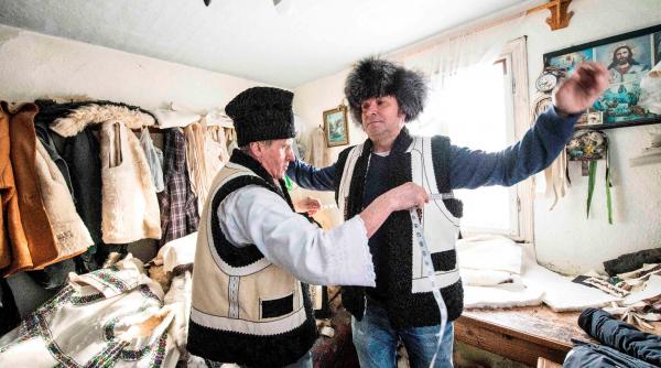 daniel buzdugan si a facut o bundita la un cojocar renumit din bucovina