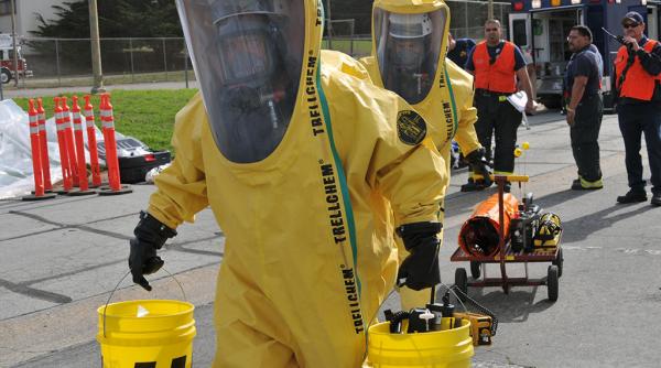 fost diplomat britanic regatul unit are cel mai mare depozit de neurotoxine din europa de vest