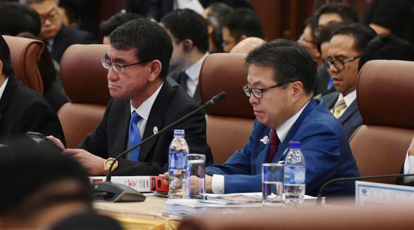 japonia califica drept regretabile taxele pentru importurile de otel si aluminiu