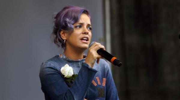 lily allen anunta cel de al patrulea album si lanseaza doua single uri