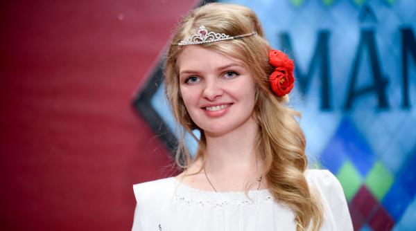 castigatoarea ie romanie bucovina este o viitoare cantareata de muzica populara