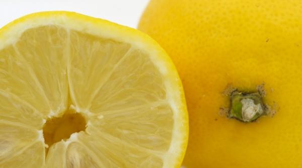 ce se intampla daca pui o lamaie taiata in congelator