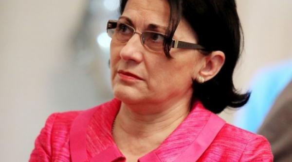ecaterina andronescu nu e normal ce s a intamplat face rau partidului