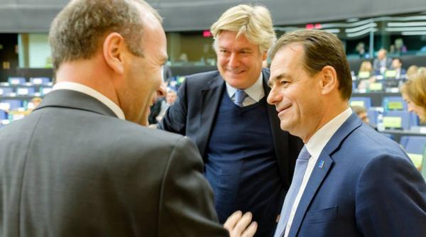 orban pnl trebuie sa vina cu un guvern suplu de 14 15 ministere