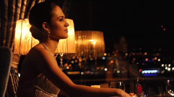 la ce apeleaza michaela prosan sonia din fructul oprit ca sa iasa din rutina