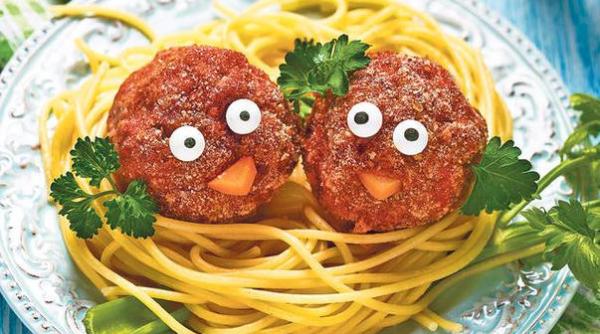 reteta zilei spaghete cu chiftele