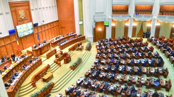 avem 9 pensionari la 10 salariati