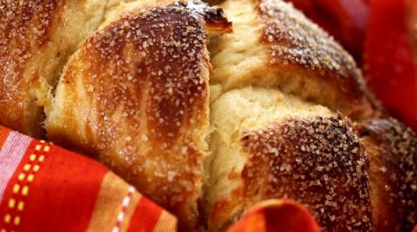 prima carte de bucate care propune sintagma bucatarie romana