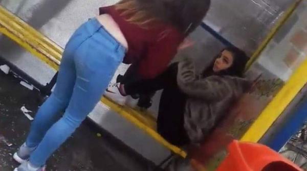 caz teribil la tulcea politia a demarat o ancheta in cazul unei eleve de liceu care a fost agresata de doua colege