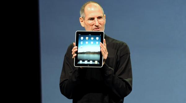 o cerere de angajare completata de steve jobs vanduta pentru 174 000 dolari