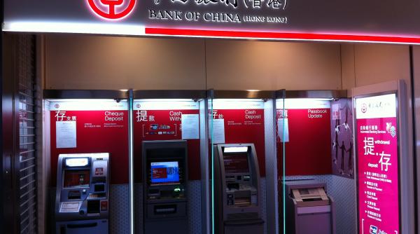 china canada si hong kong se confrunta cu cel mai ridicat risc al unei crize bancare