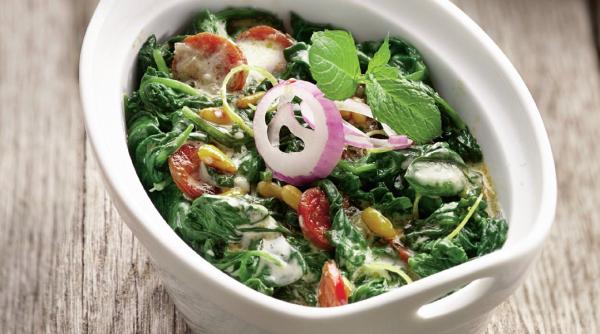 reteta zilei pui cu rosii si andive