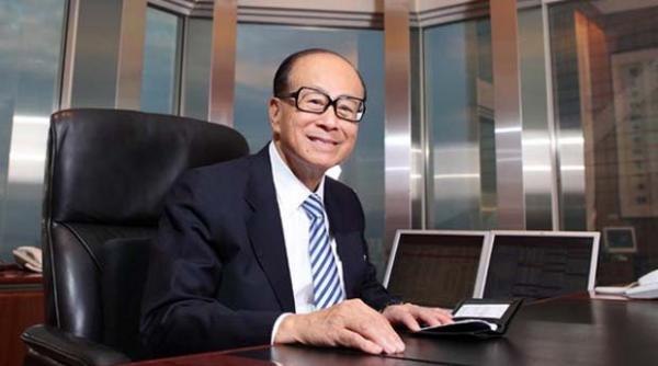 a renuntat la scoala dar a ajuns miliardar