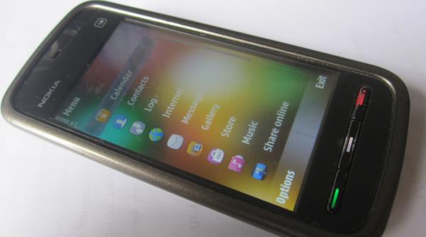 o tanara din india a murit dupa ce i a explodat telefonul