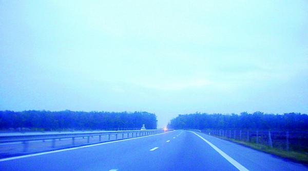 romania se indeparteaza tot mai mult de eurozona