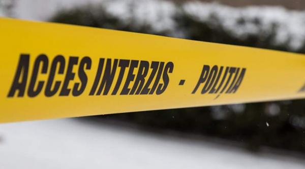 crima teribila in vaslui un tanar a fost gasit mort intr o balta de sange in statia de autobuz