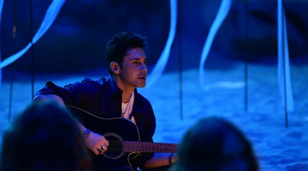 dan balan a cumparat o insula