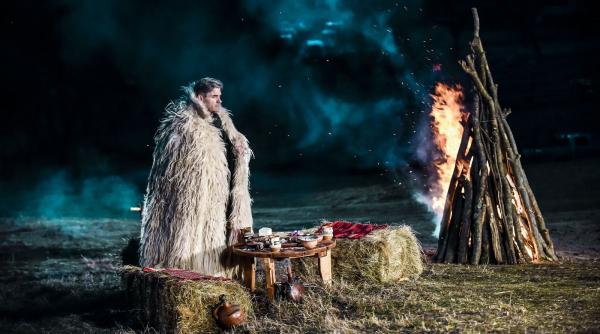 mircea radu si nicolai tand au mancat pentru prima data sarmale cu piftie