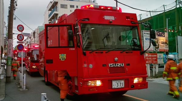 vietnam cel putin 13 morti si 28 de raniti intr un incendiu produs intr un bloc cu 20 de etaje