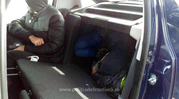 doi barbati din maroc si irak depistati la curtici ascunsi intr un vagon de marfa