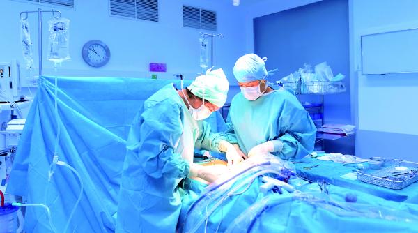 un roman cu transplant de plamani a murit de gripa