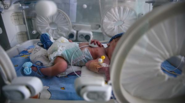tara cu 20 000 de prematuri si incubatoare invechite