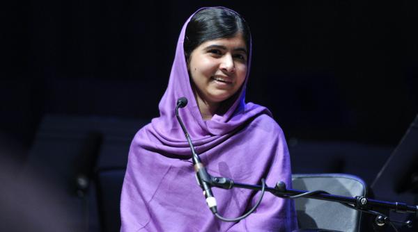 malala yousafzai laureata al premiului nobel pentru pace s a intors in pakistan la 6 ani de la atentat