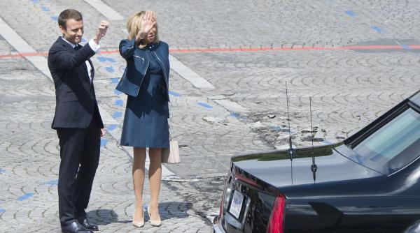 anturajul lui brigitte macron sotia presedintelui francez a depus plangere pentru uzurpare de identitate