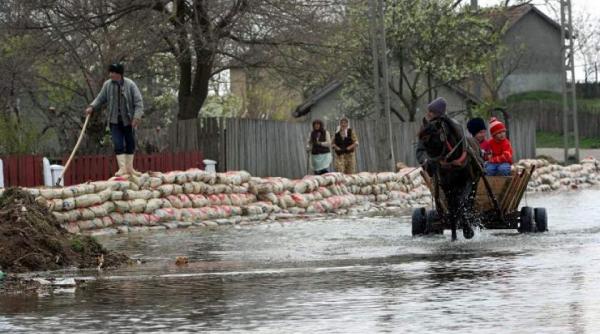 alerta hidrologi cod portocaliu si galben de inundatii pe 27 bazine hidrografice din tara