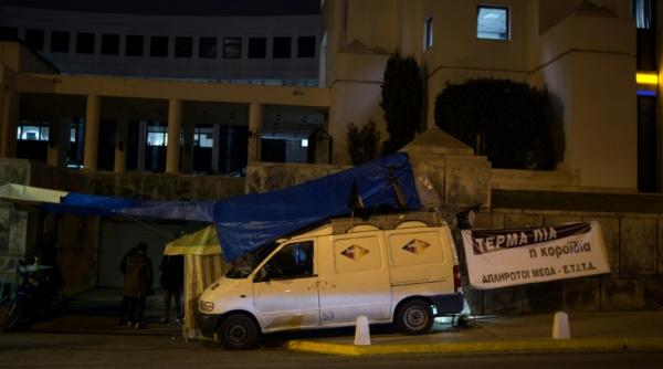 agonia presei din grecia