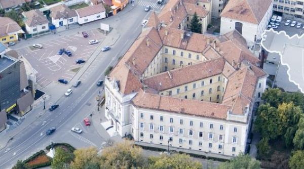 scandalos consiliul judetean alba plateste 11 000 de euro pentru 93 de postari pe facebook si 76 pe instagram