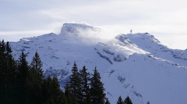 zona de munte din 23 de judete sub cod galben de vant puternic pana luni seara