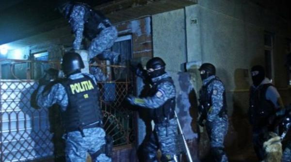 halucinant un barbat de 66 ani a fost tinut in sclavie intr un grajd de o familie din sebes