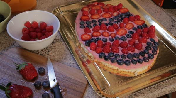 reteta ou de paste cu fructe