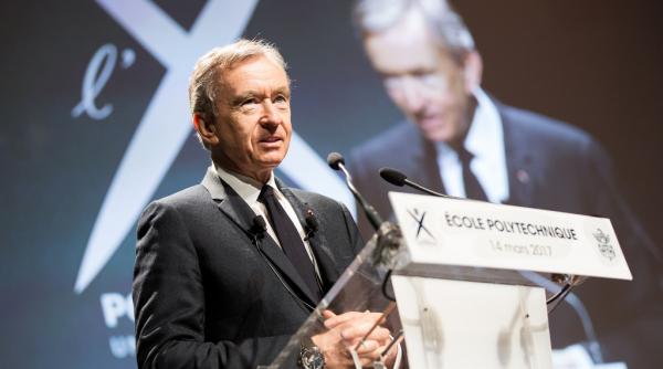 bernard arnault presedintele louis vuitton moet hennessy a urcat pe locul 4 in topul celor mai bogati oameni