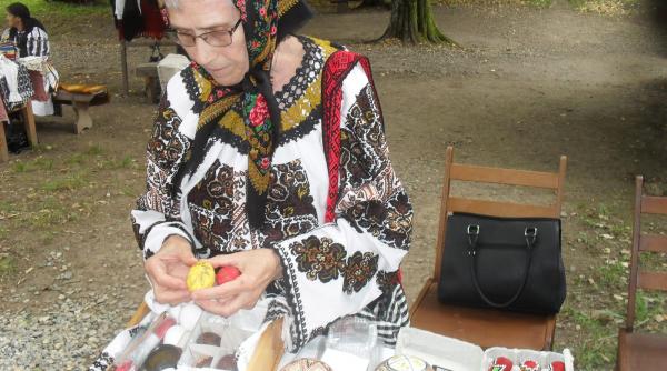 cum se interpreteaza simbolurile si culorile oualor incondeiate