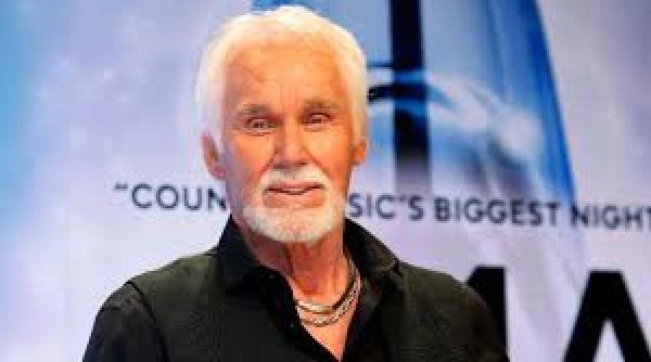 kenny rogers si a anulat concertele ramase din turneul de retragere