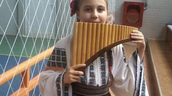 doliu in lumea muzicala o micuta artista din rovinari rapusa de o boala cumplita la numai 10 ani