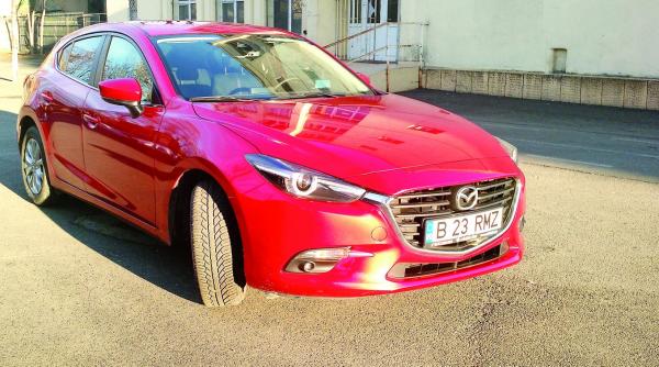 avans sportiva japoneza cu motor clasic