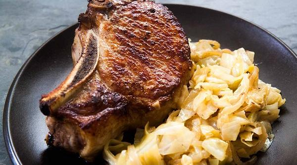 pastrama de porc cu varza pentru ziua sfintilor arhangheli