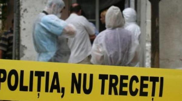 socant o femeie cu gatul taiat si un barbat spanzurat au fost gasiti intr o gospodarie din mures