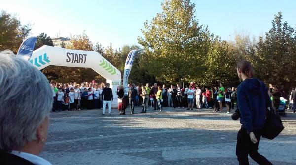 cros pentru copii si parinti in parcul al i cuza fondurile obtinute folosite in scopuri caritabile