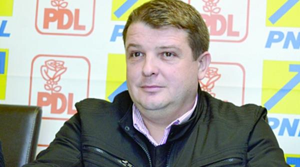 liberalii din alba indoliati de o sinucidere