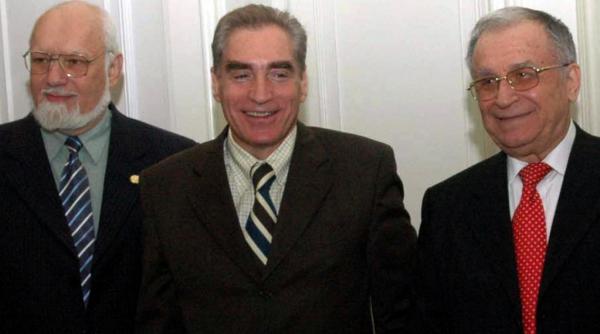 alerta klaus iodhannis a dat aviz favorabil pentru urmarirea penala a lui ion iliescu gelu voican voiculescu si petre roman